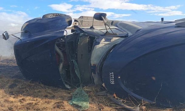 Se vuelca tráiler en el tramo La Venta–La Ventosa por viento de norte