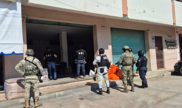 Catean negocio de paquetería en Pinotepa Nacional y aseguran paquete con droga: FGEO