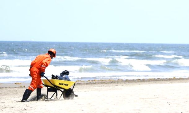 Continúa investigación por derrame de hidrocarburos en costas del Golfo de México