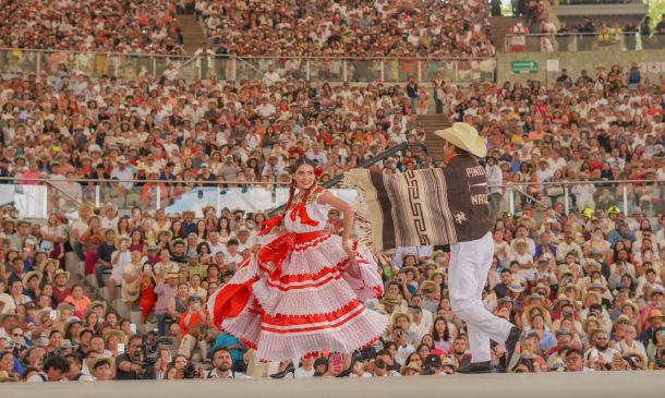 Espectacular cierre de la Guelaguetza 2025 en el Cerro del Fortín