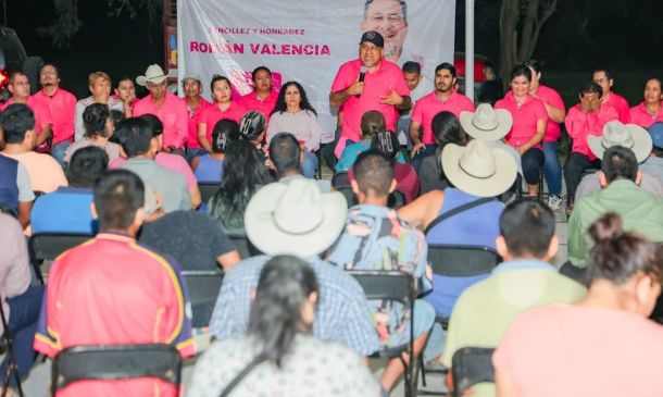 Román Valencia, recibido en Río Valdeflores entre peticiones y apoyo masivo