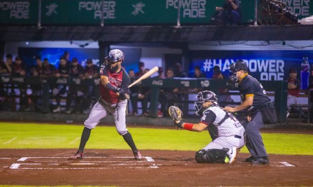 ¡Gran noche! Guerreros conquistó el galeón filibustero