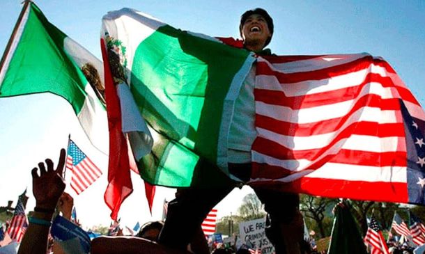 Migrantes oaxaqueños en EU impulsan una economía equivalente a la octava del mundo