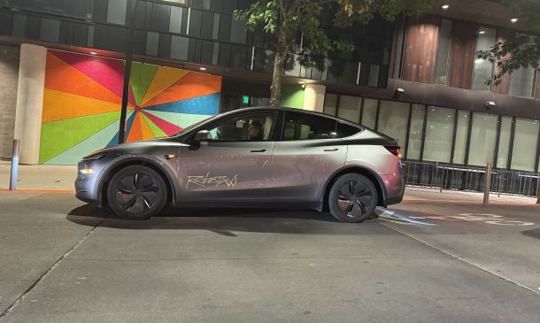 Tesla pone a circular su primer servicio de taxi autónomo en Texas