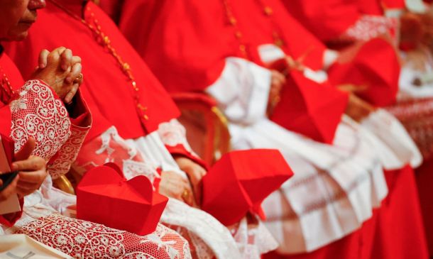 Cónclave 2025 EN VIVO: Cerradas las puertas de la Capilla Sixtina y comienza la elección del nuevo Papa