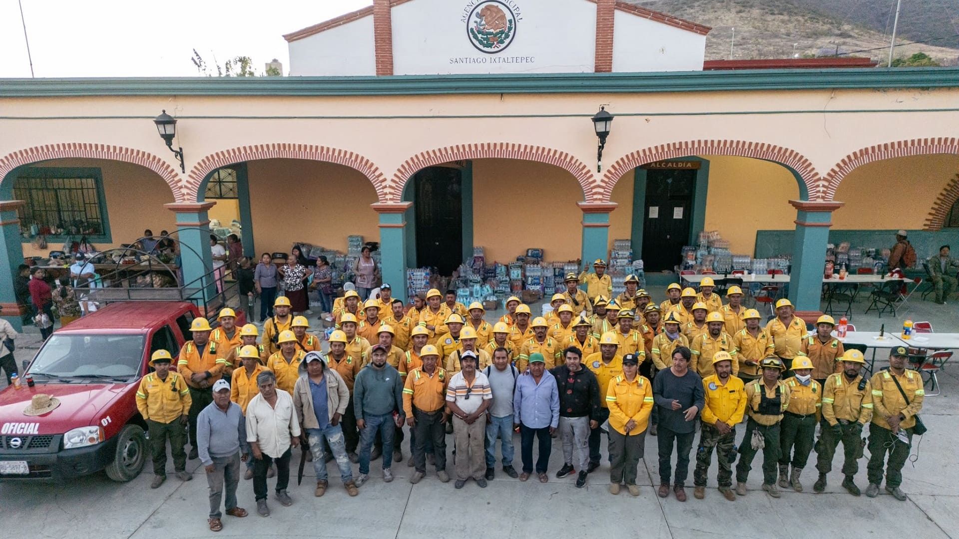 Personal de Coesfo y brigadistas logran liquidación incendio forestal en Santiago Ixtaltepec