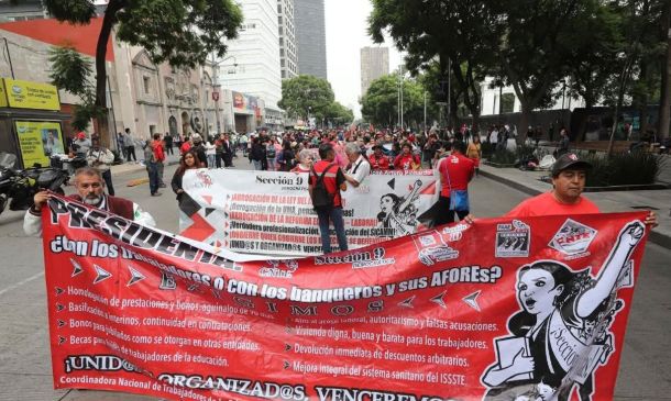 CNTE realiza bloqueos en zona centro de la CDMX