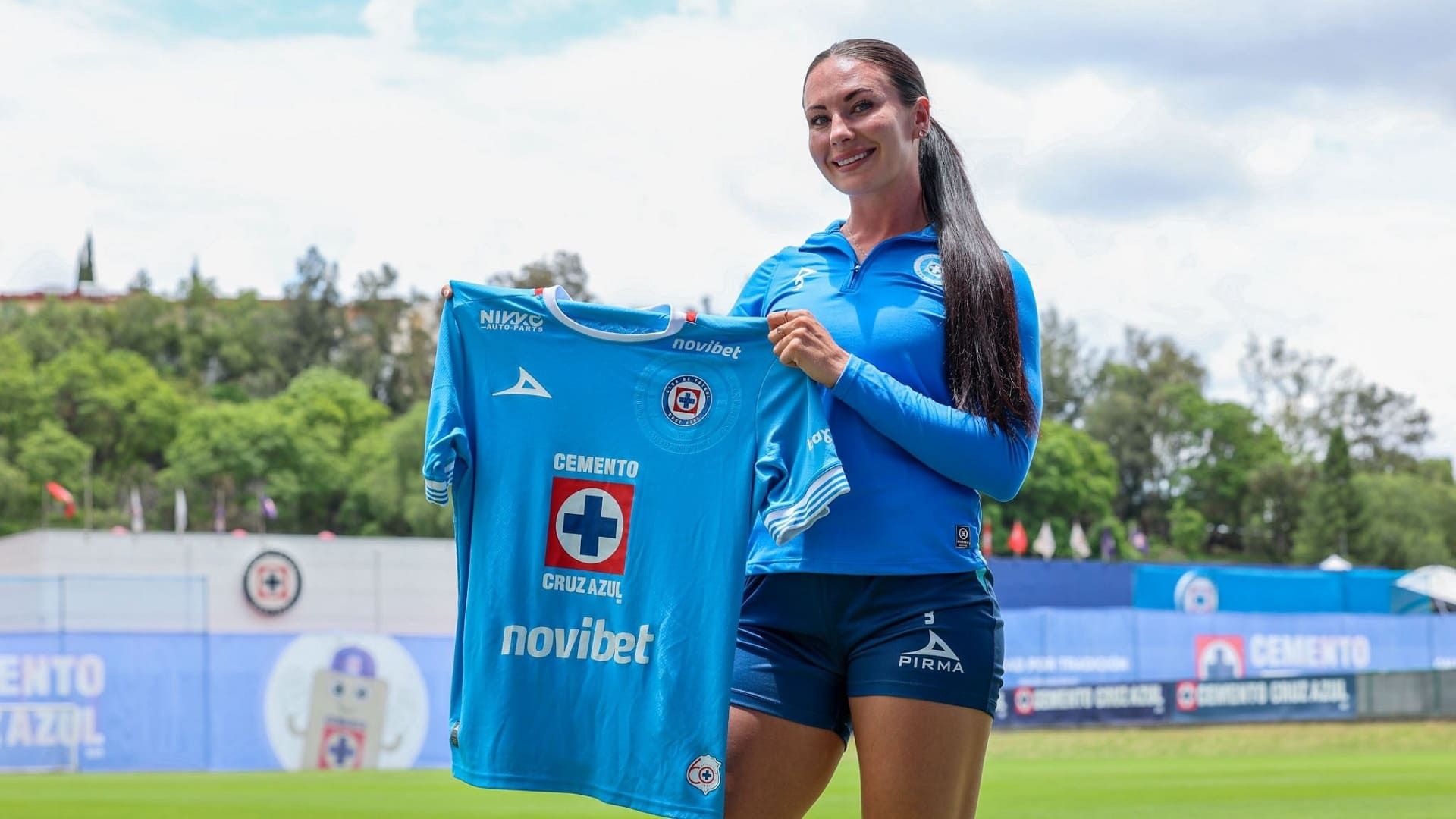 Fichaje bomba: Leighanne Robe, la inglesa de Cruz Azul Femenil