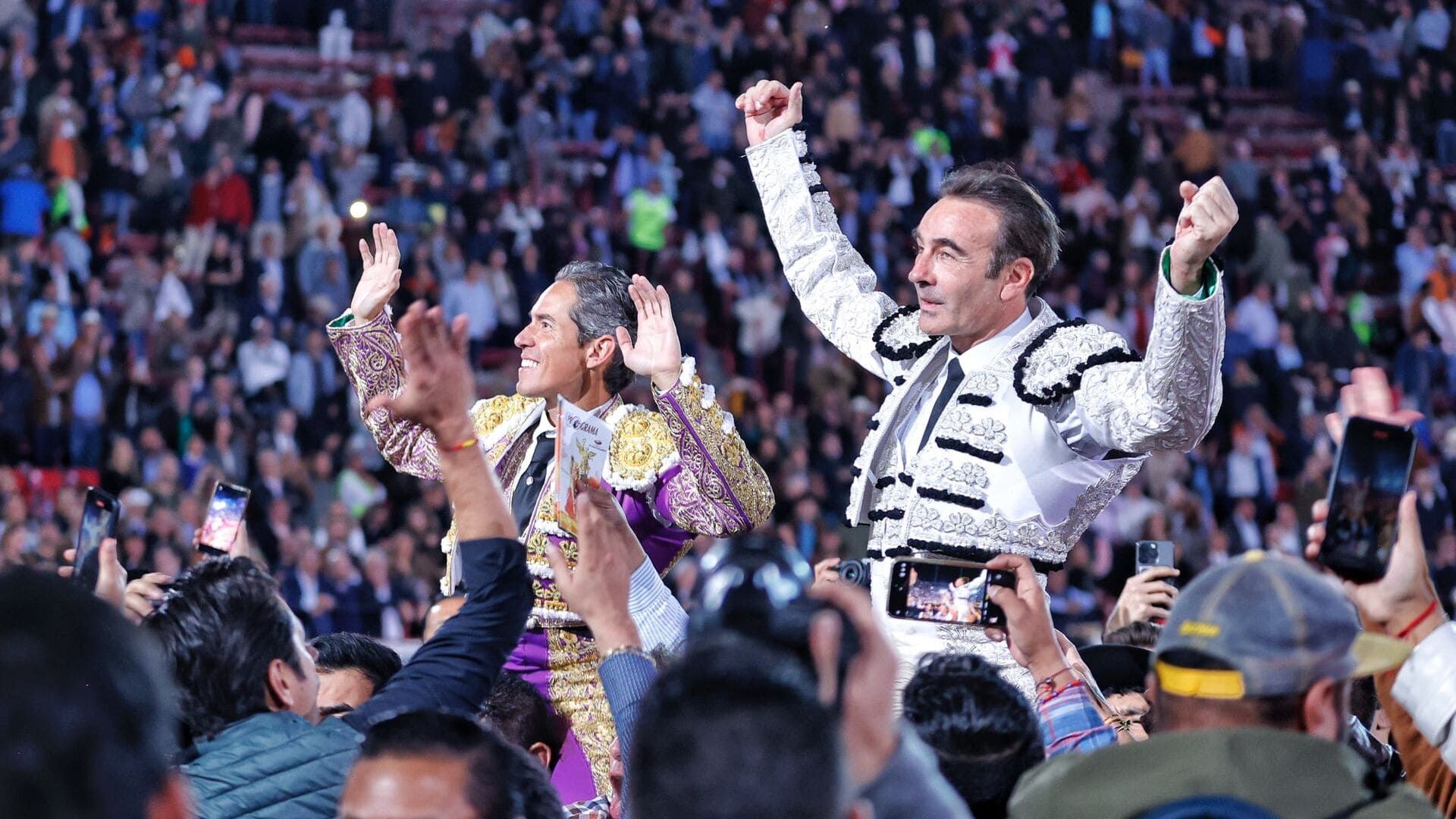 Enrique Ponce: sentimiento, clase y mariachis en su adiós de los ruedos