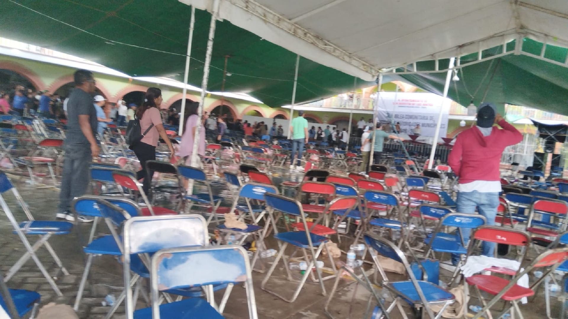 Detienen a tres personas por disturbios durante elección municipal en San Agustín de las Juntas