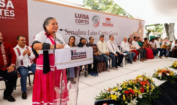 Rinde senadora oaxaqueña Luisa Cortés su Primer Informe Legislativo