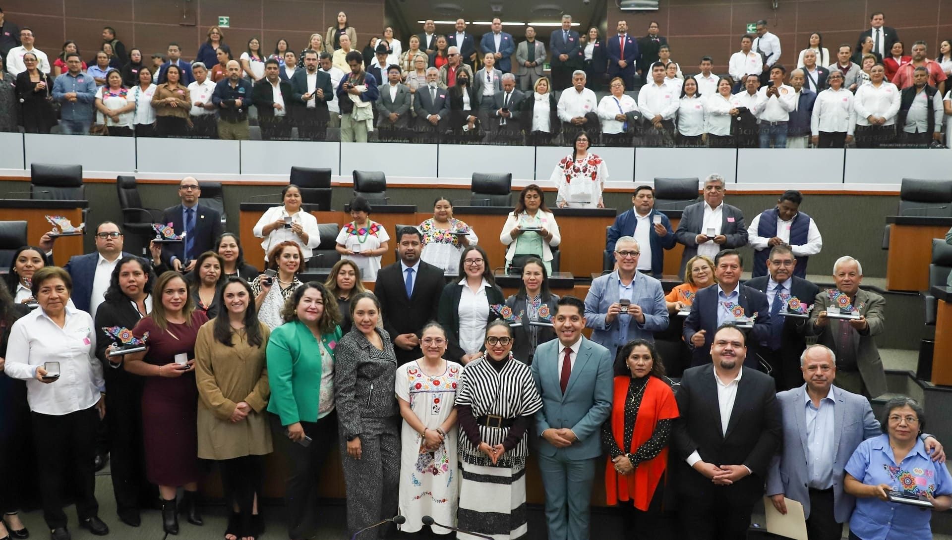Cruz Azul recibe del Senado el Premio al Mérito Cooperativo 2025 por su aporte al desarrollo económico de México