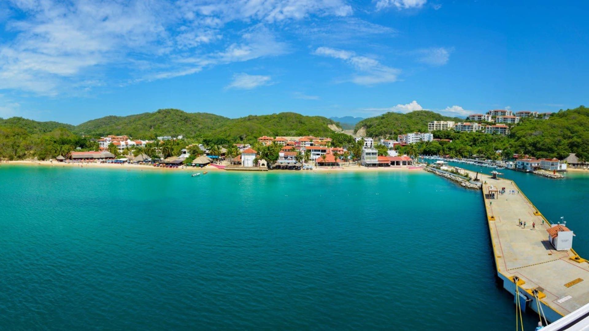 ¡Gran logro para Bahías de Huatulco! Obtiene certificación internacional para cuatro playas