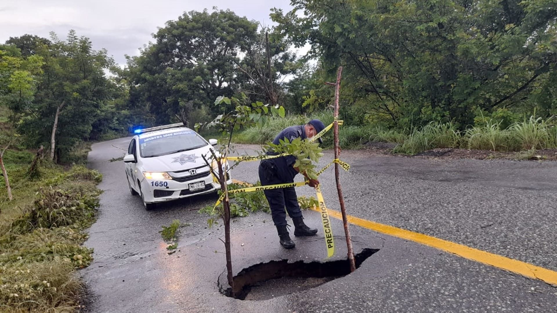 Rehabilitarán tramo federal Putla-Pinotepa Nacional