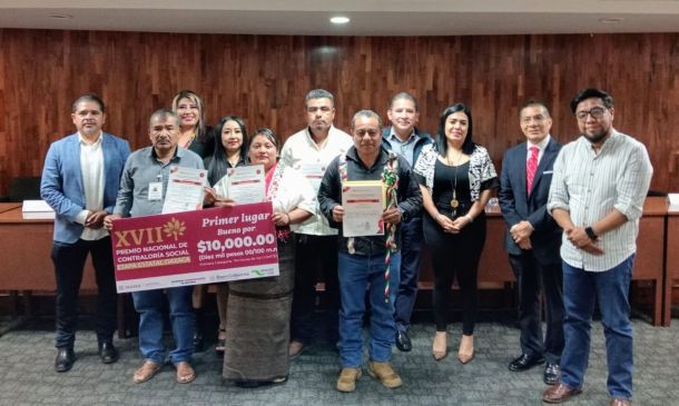 Entrega Secretaría de Honestidad Premio Nacional de Contraloría Social 2025
