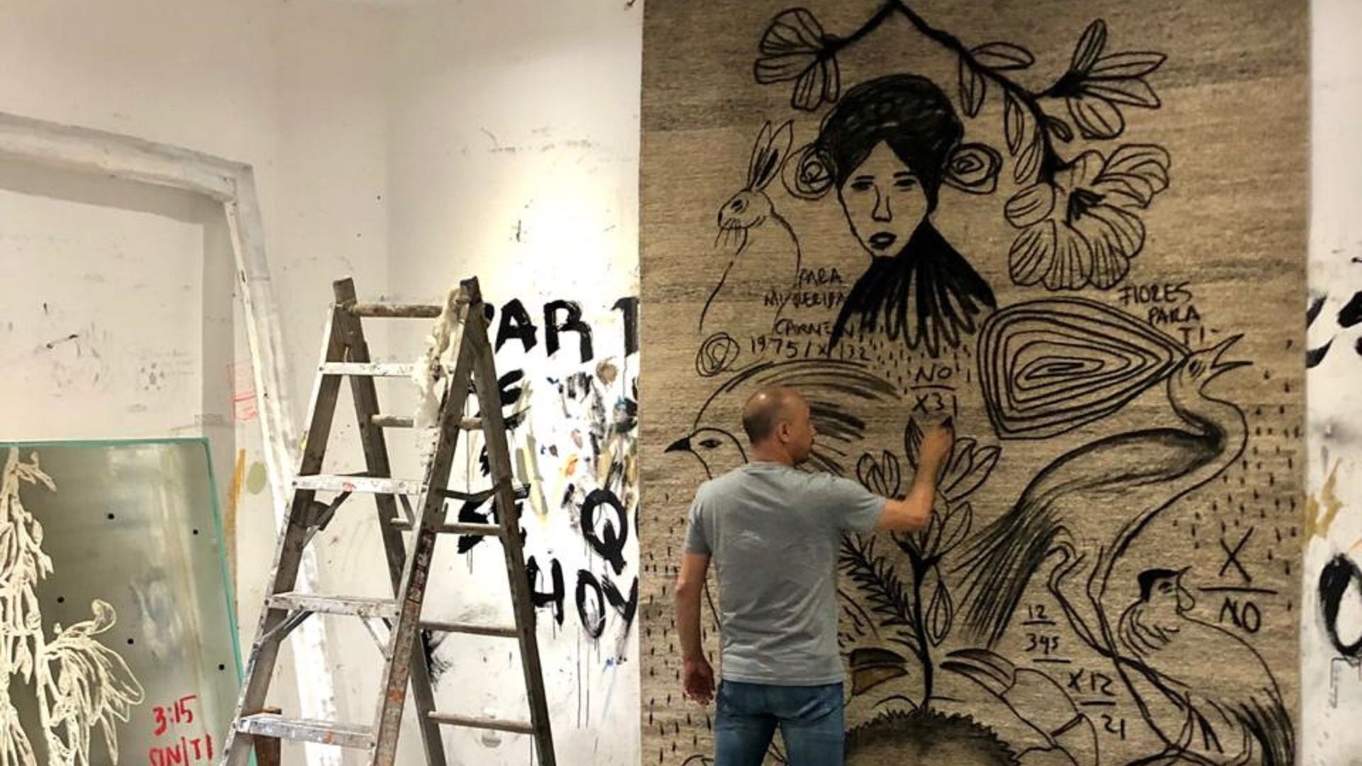 Obras de Amador Montes desfilarán en París, a través de diseños de Mora Ruiz