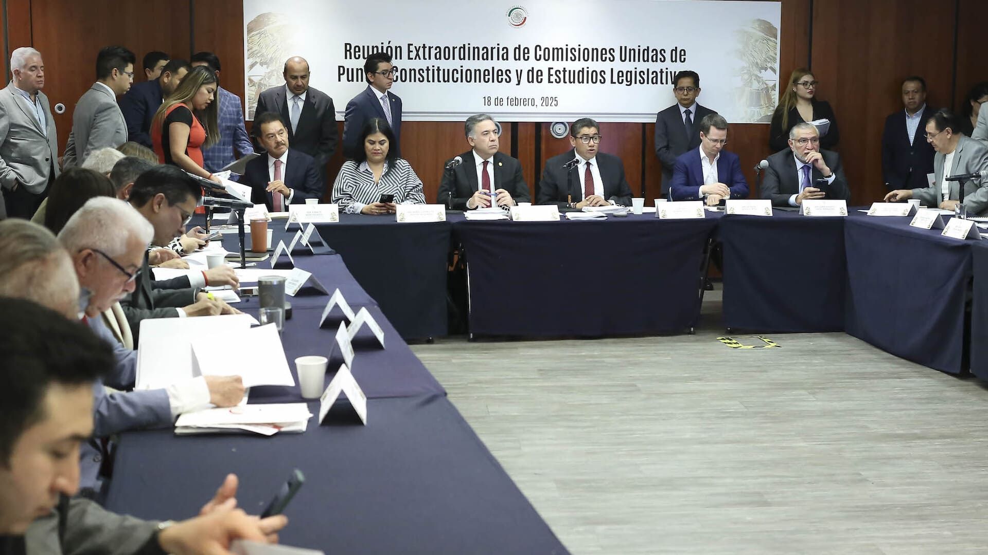 Comisiones del Senado aprueban reformas sobre no reelección y nepotismo electoral