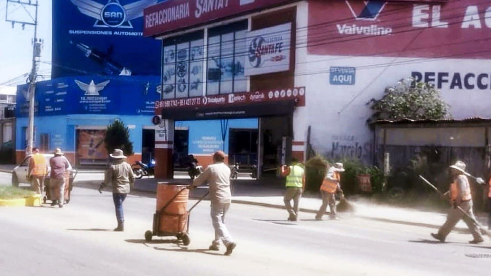 Activan en la capital plan emergente de recolección de basura de cara a la Guelaguetza 2025