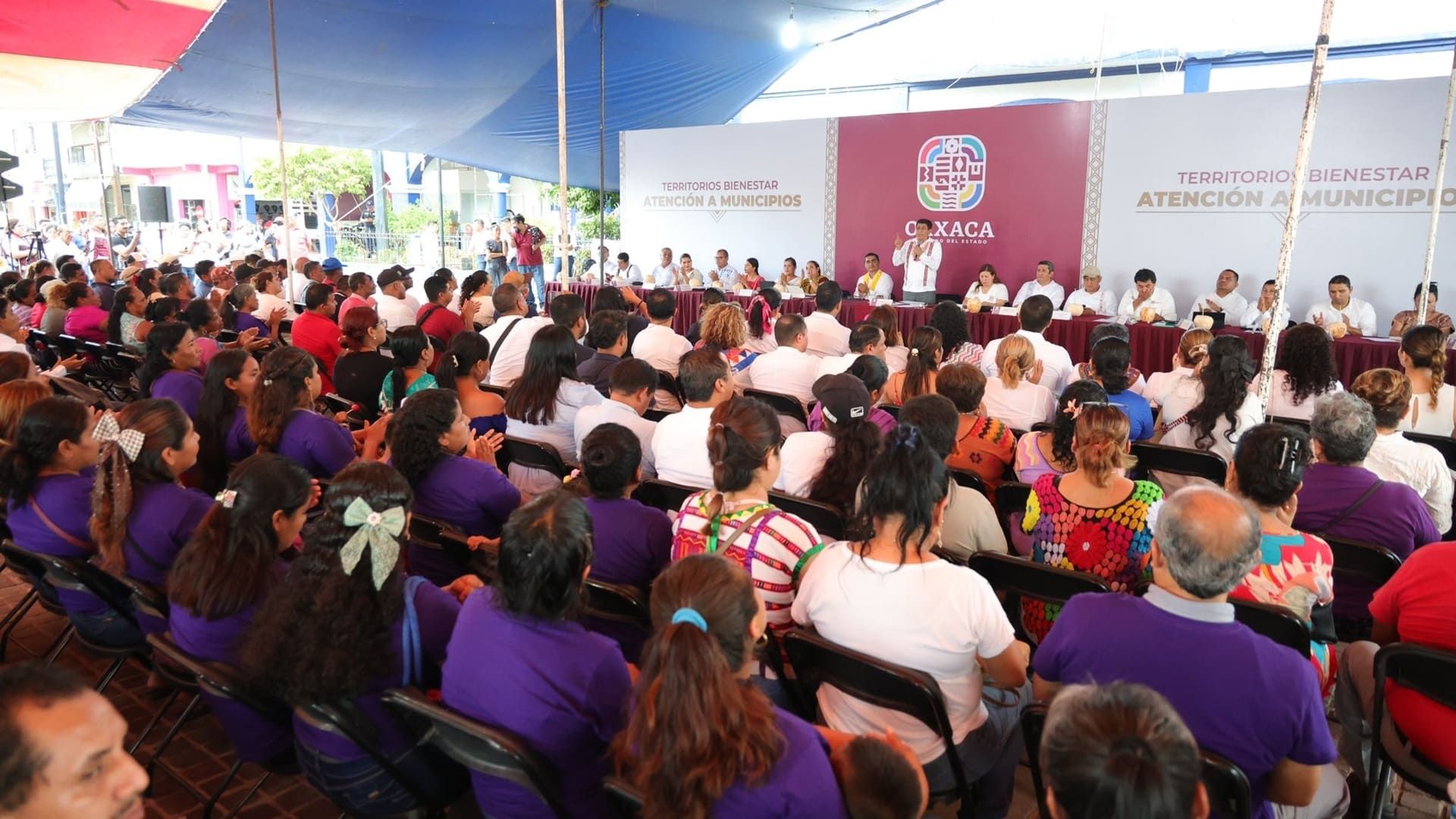 Escuelas de Pinotepa Nacional recibirán 16 mdp en inversión para equipamiento