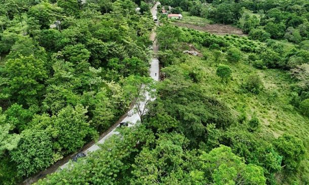 Mejoran la movilidad en San José Chiltepec con la pavimentación de la calle Las Ruinas