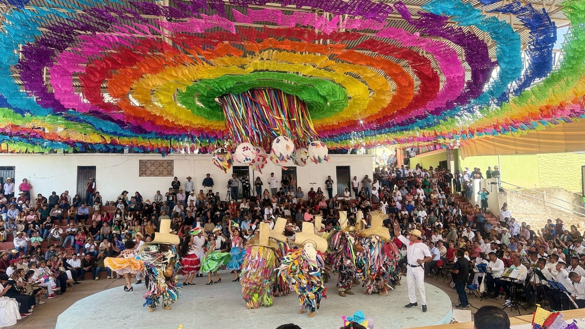 Celebran Guelaguetza Serrana 2025 en San Melchor Betaza