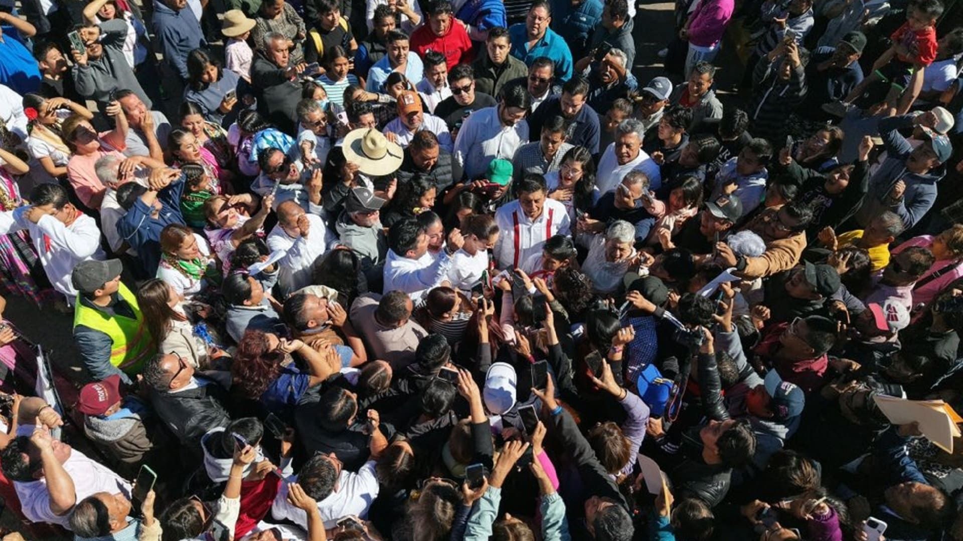 “Es muy equivocada”; Sheinbaum frente a la idea de que la Presidencia de México pone o quita gobernadores