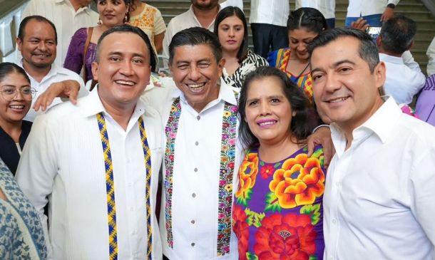 Senadores de Oaxaca proponen eliminar toga y birrete en SCJN