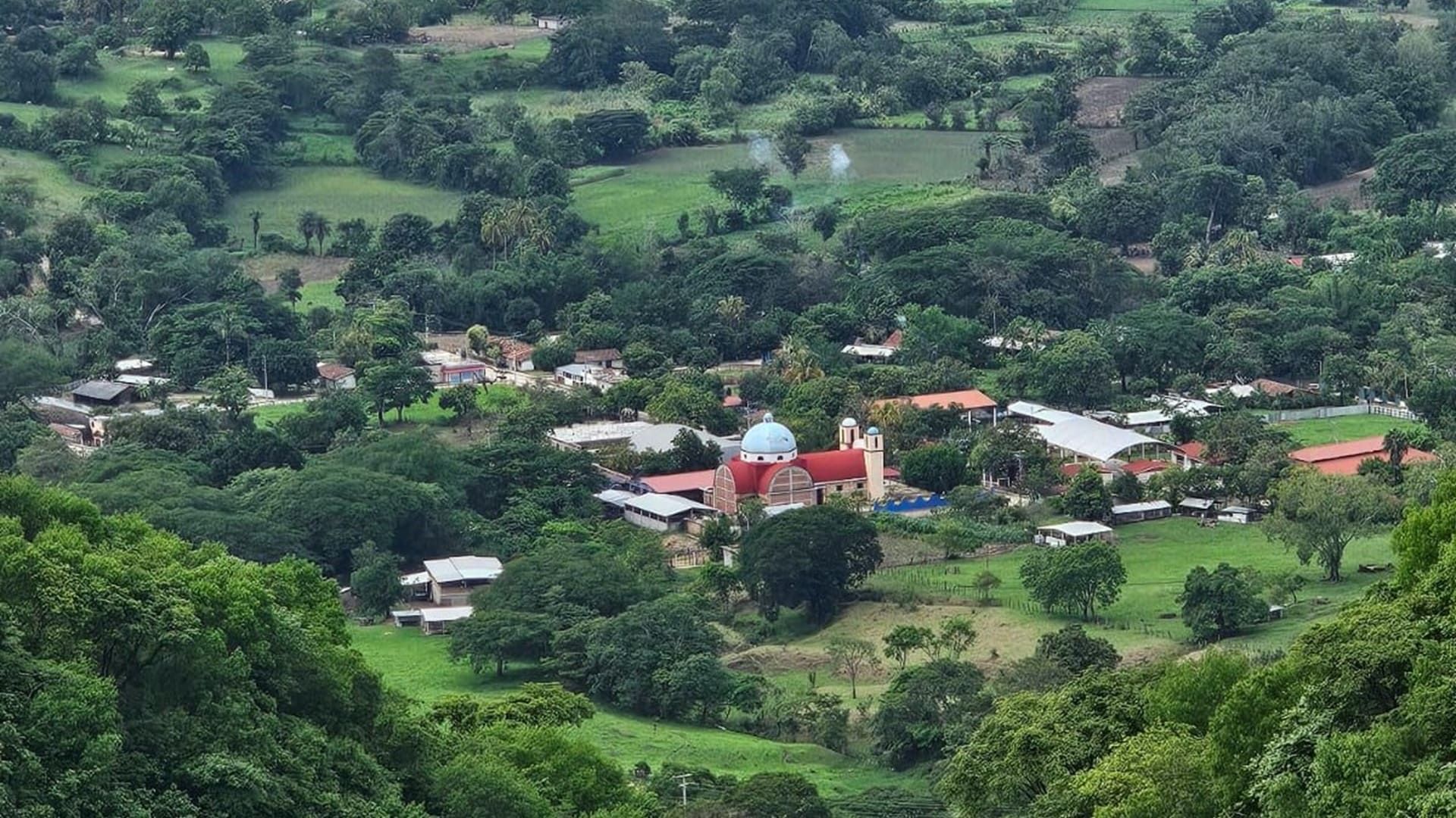 “Llegaron armados y violando la autonomía del municipio”: Santiago Minas denuncia toma violenta de territorio