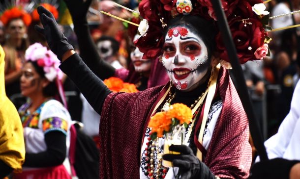 Color, tradición y memoria: así se vivió el Desfile de Día de Muertos 2025 en la CDMX