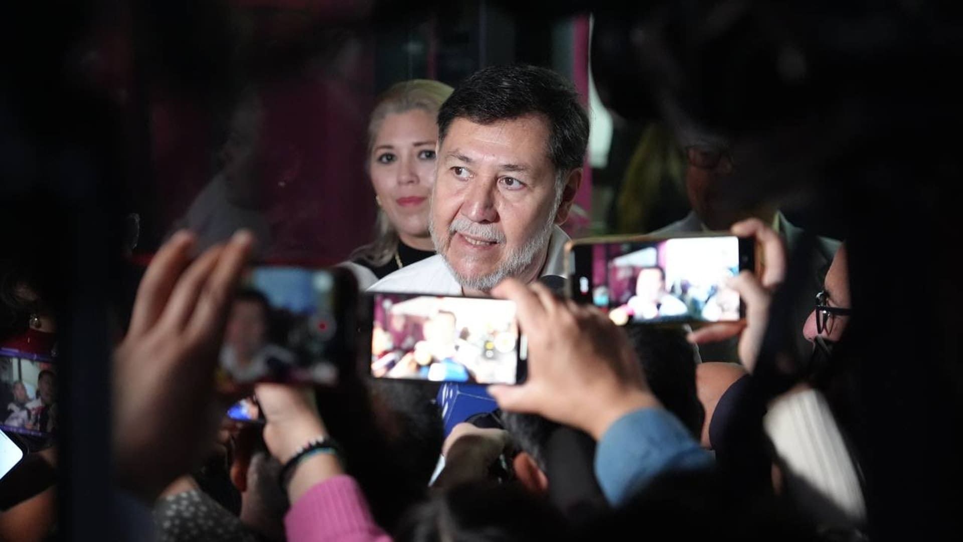 Senado entrega a INE lista de candidatos para elección judicial