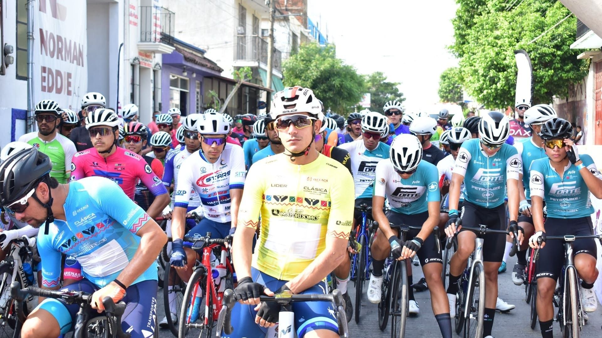 Equipo Transportes LAIN se adueña de la Vuelta Clásica Ciclista Nacional