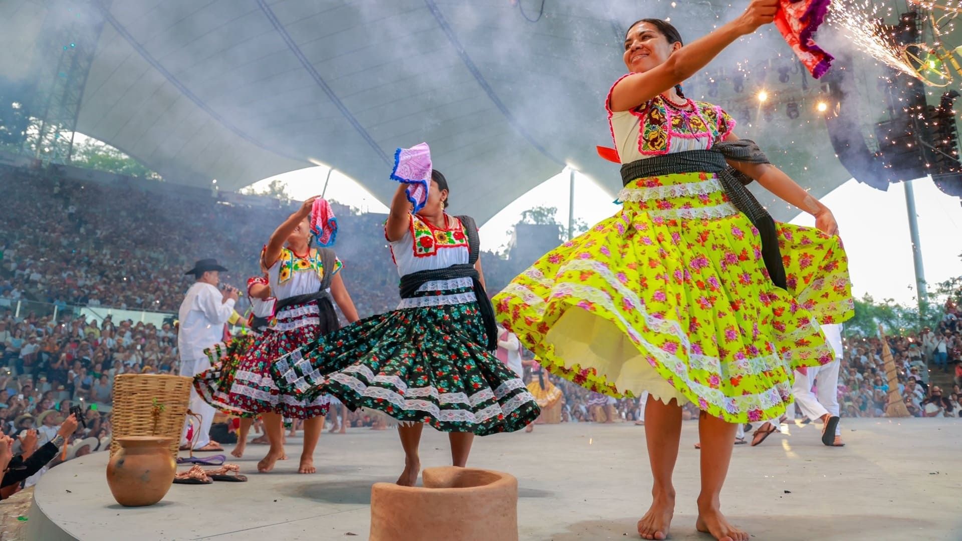 Guelaguetza 2025: ¿Dónde VER EN VIVO este lunes 28 de julio el Lunes del Cerro en Oaxaca? Canales en TV y online