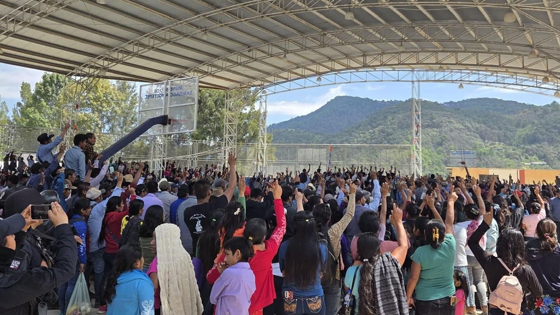 Elige Santiago Amoltepec autoridades por el Sistemas Normativos Internos