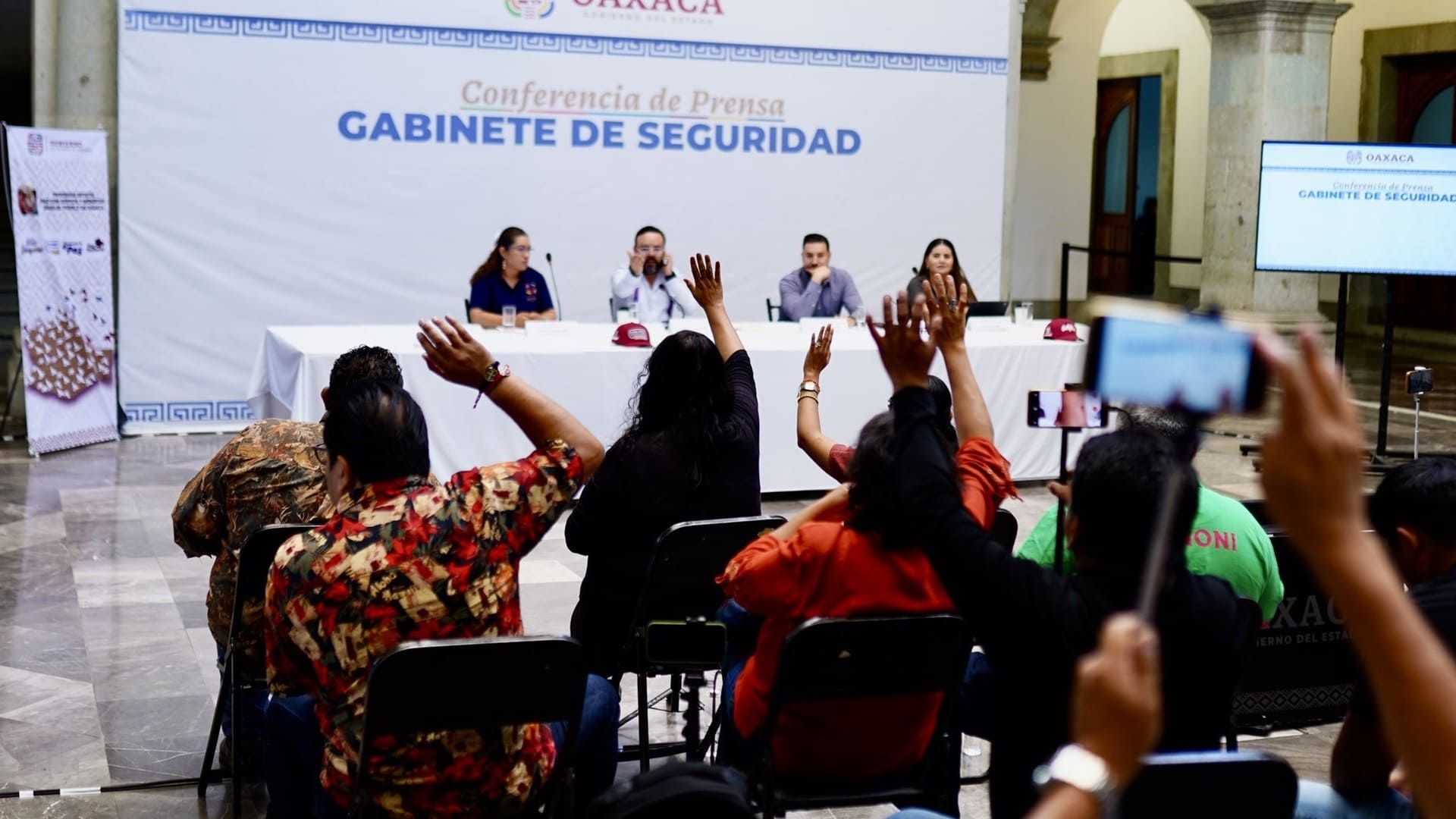 “Apoyo jurídico, económico y psicológico” a víctimas de volcadura, asegura Romero López