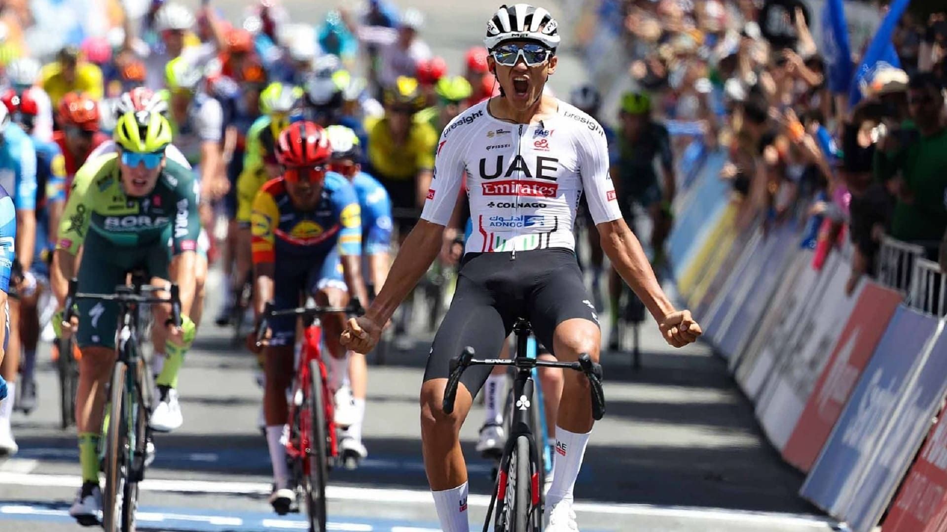 Mexicano Isaac del Toro llega segundo en la séptima etapa del Giro de Italia