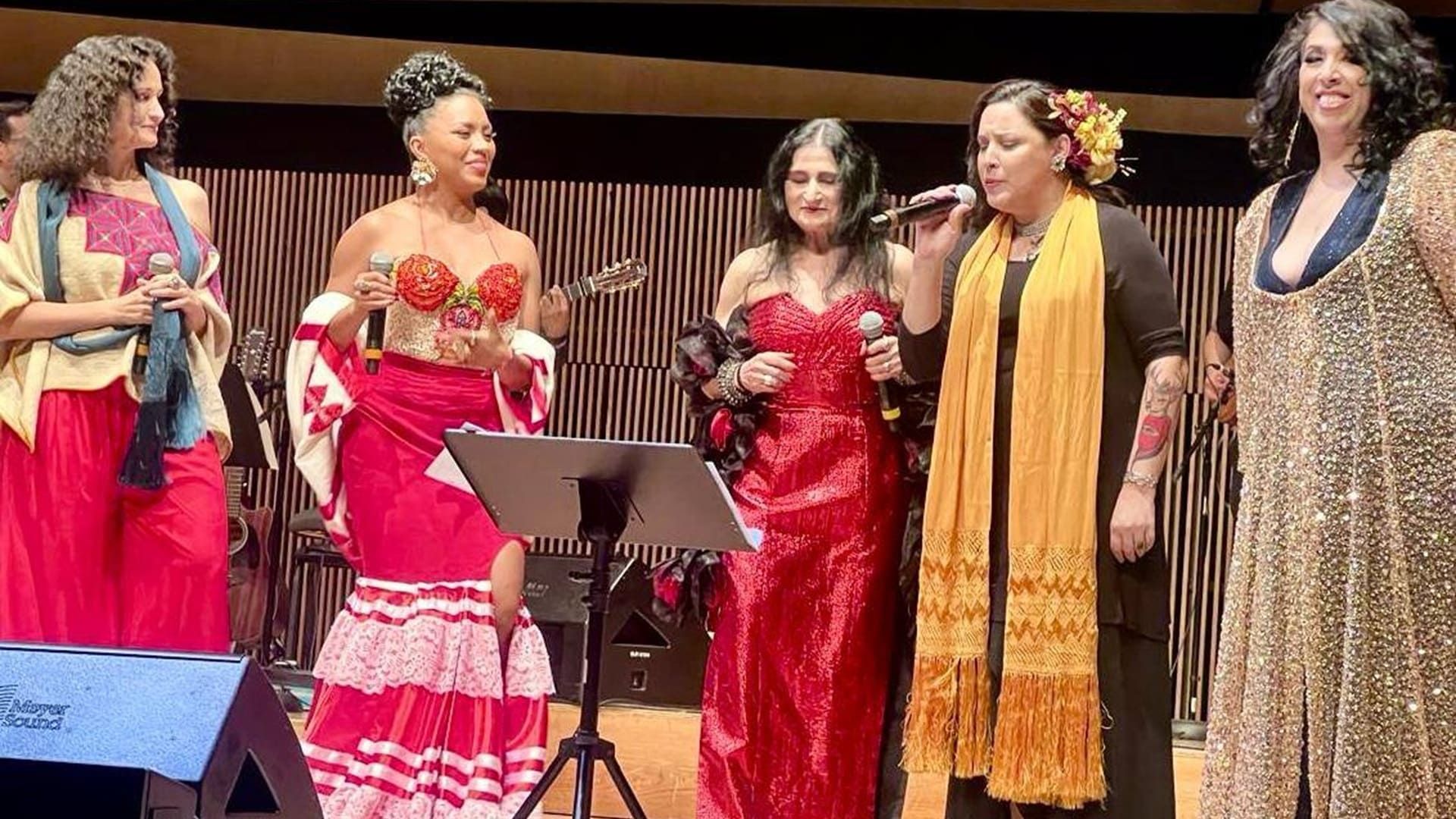 Alejandra Robles y amigos celebran concierto benéfico Por la Costa Chica