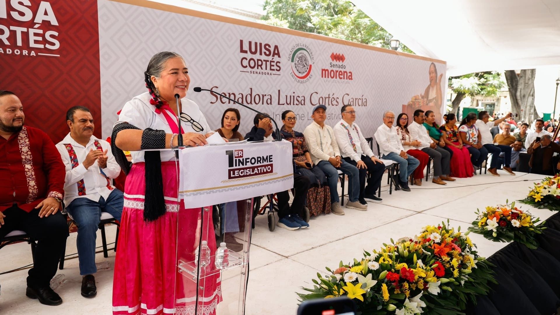 Rinde senadora oaxaqueña Luisa Cortés su Primer Informe Legislativo