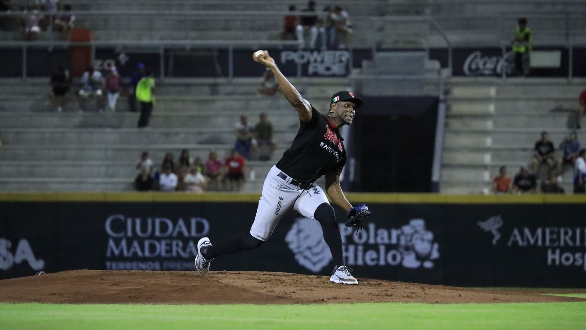 La fiesta fue para Guerreros de Oaxaca en el Beto Ávila