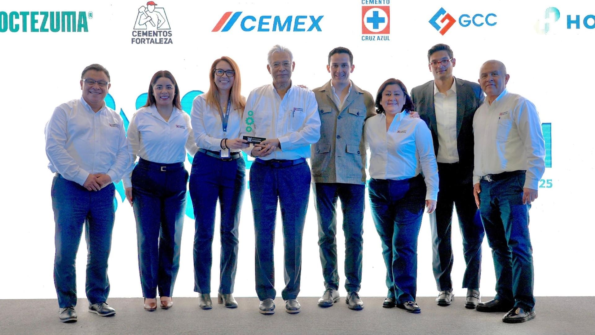 Premio CANACEM 2025 distingue a la planta de Cruz Azul Lagunas