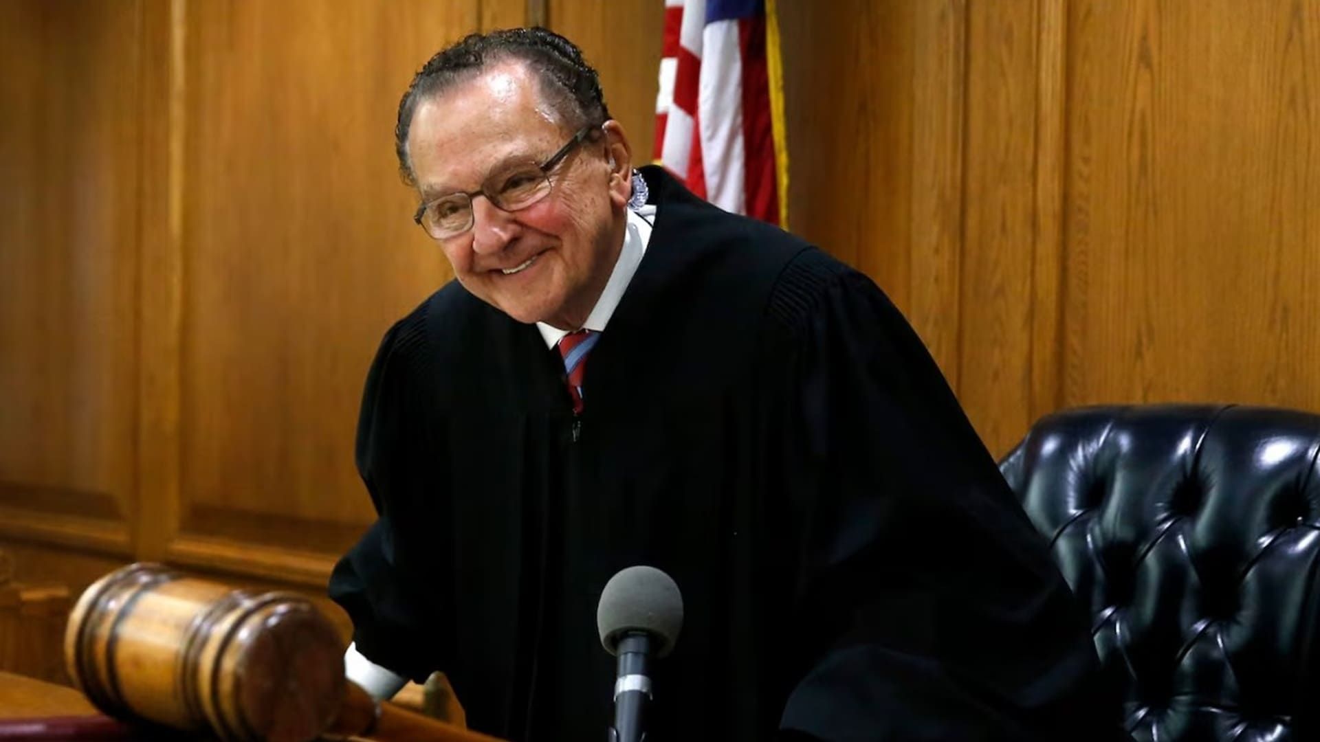 Frank Caprio, el juez más amable del mundo, murió a los 88 años