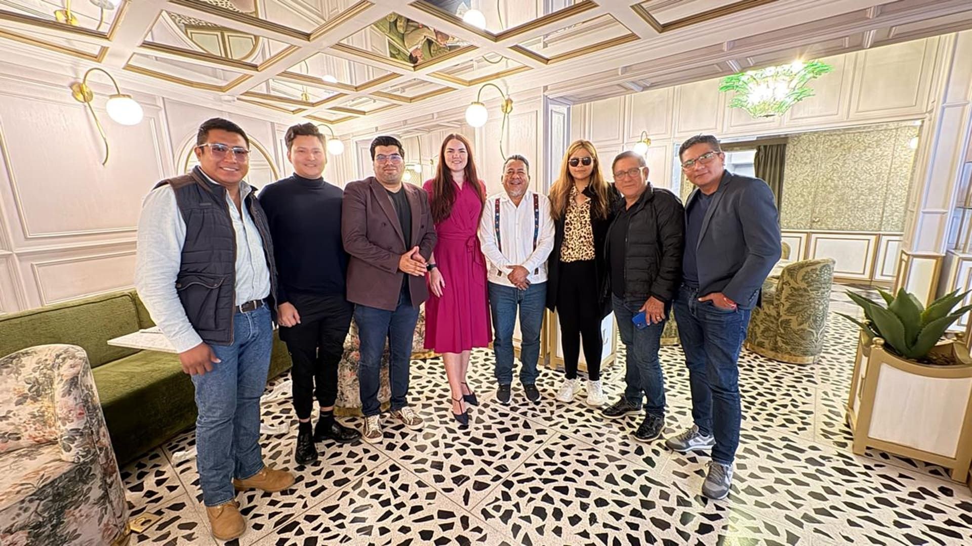 Román Valencia Promotes Alliances with the French Embassy for the Development of Santa María Colotepec