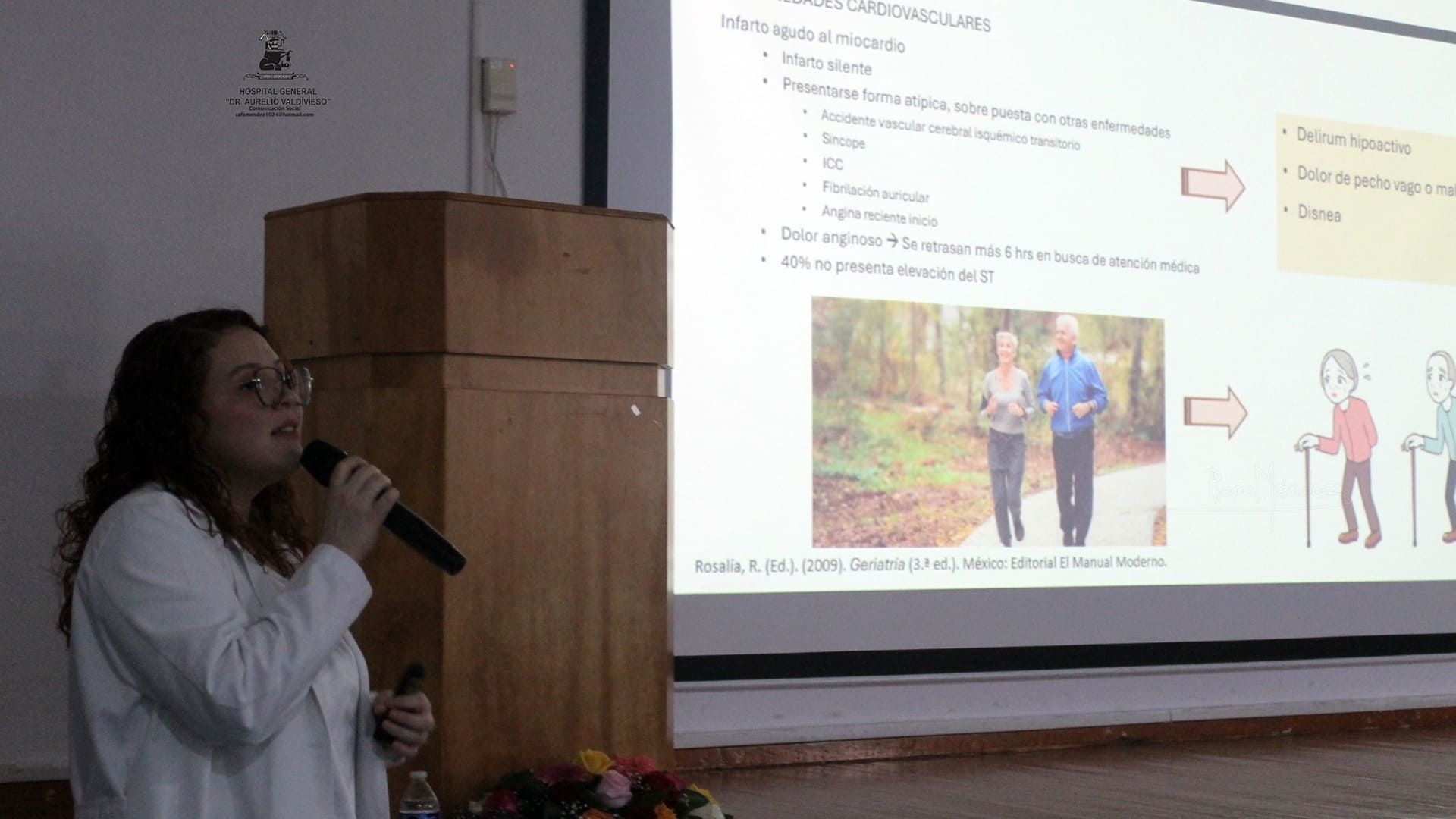 Profesionales de la salud participan en jornada de actualización en Geriatría en el Hospital Aurelio Valdivieso