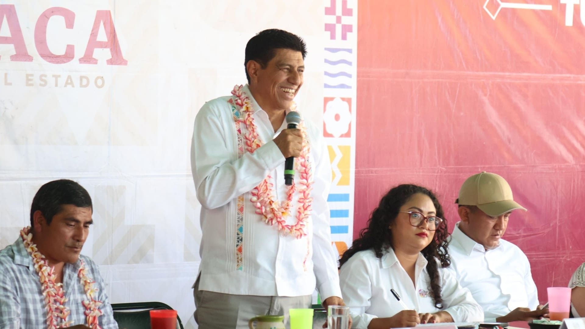 Santo Domingo Xagacía inicia trabajos para mejorar conectividad