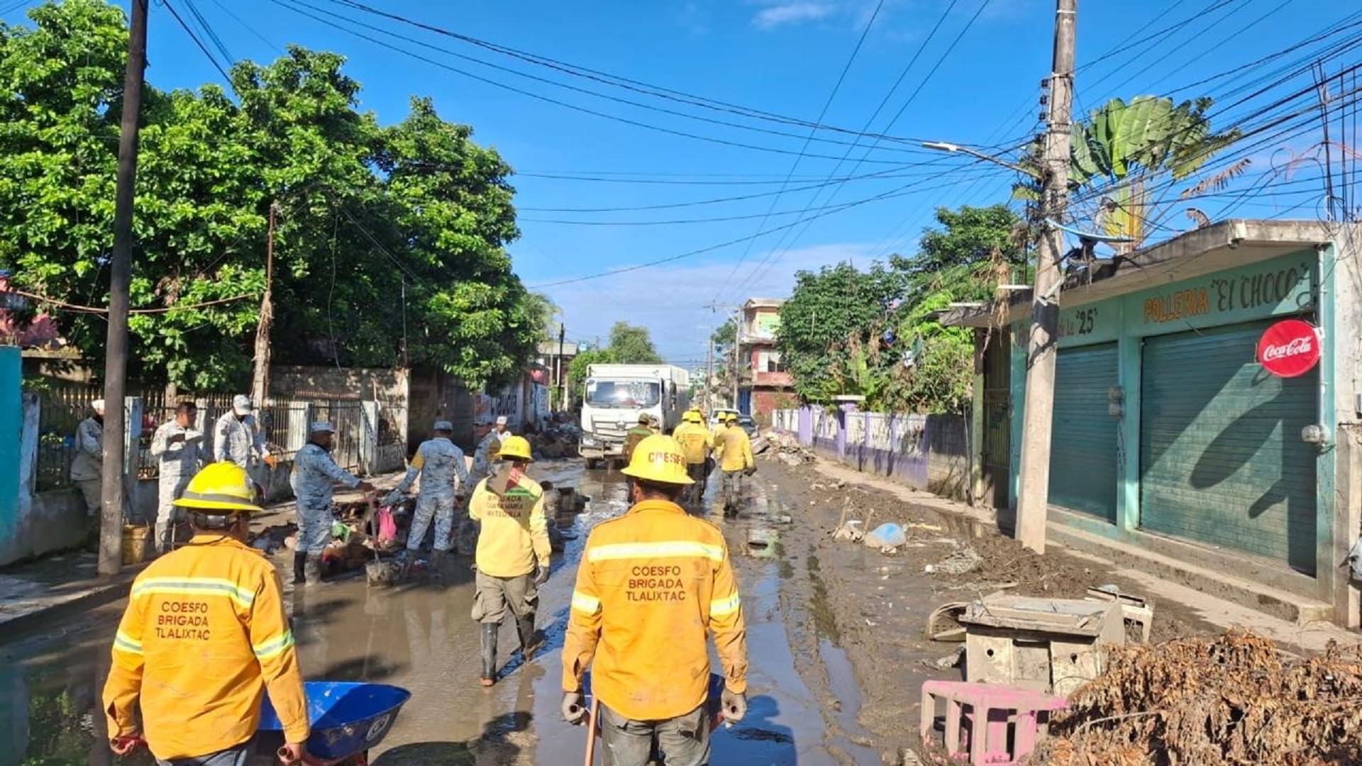Brigadistas de Coesfo seguirán en Veracruz en apoyo a damnificados