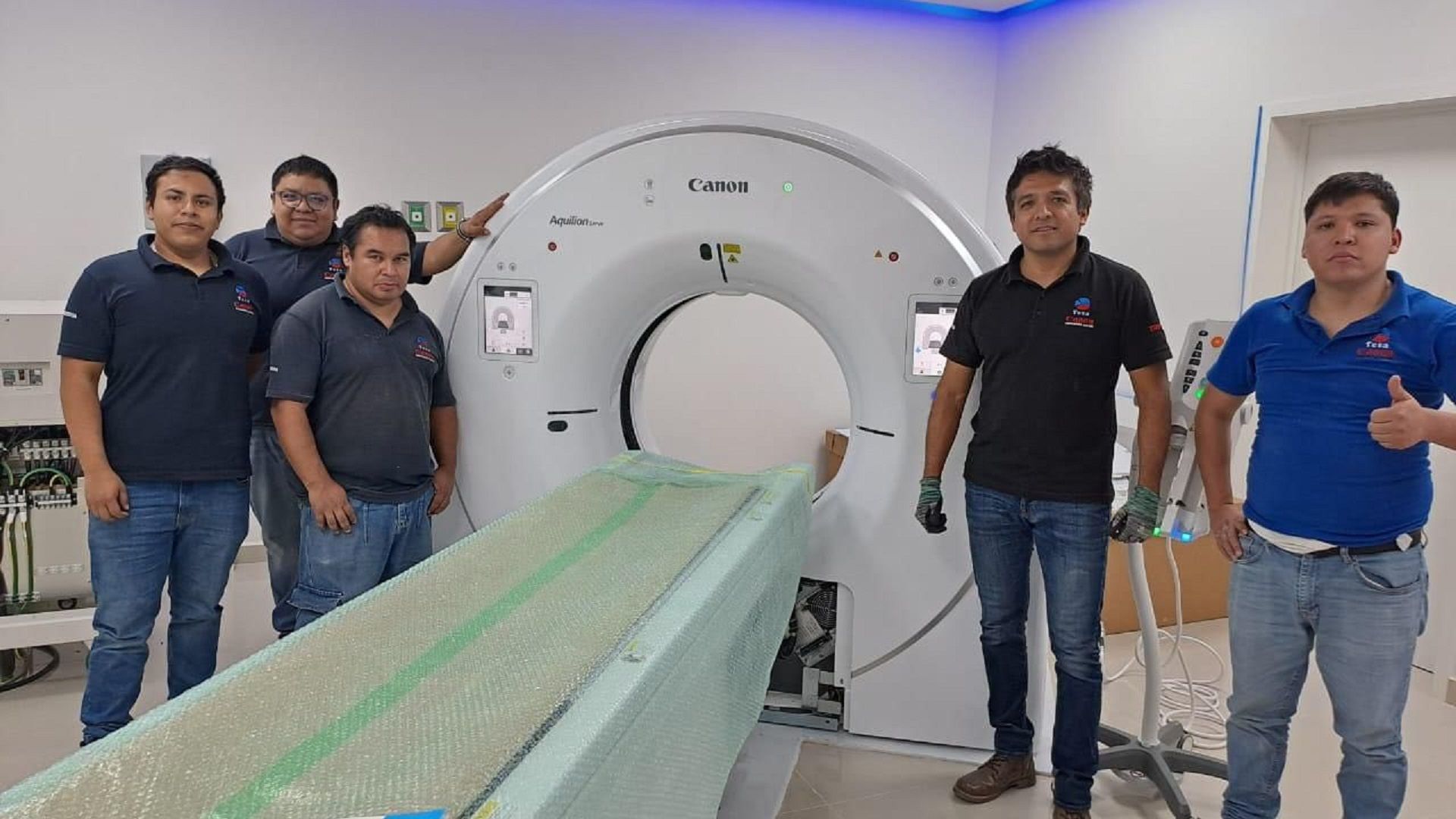 Modernización hospitalaria en la Costa: nuevos tomógrafos en Pinotepa Nacional y San Pedro Pochutla