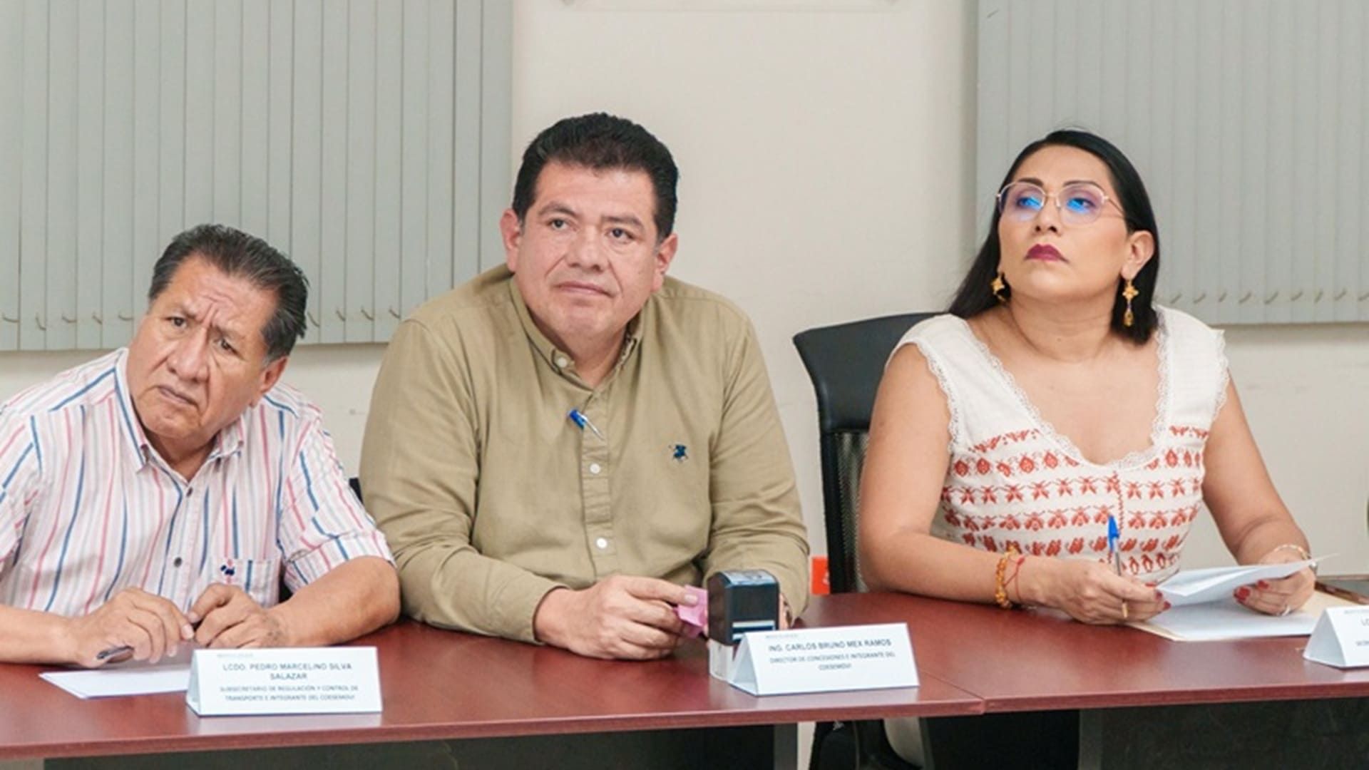 A revisión títulos de concesión de transporte público en Oaxaca: Semovi