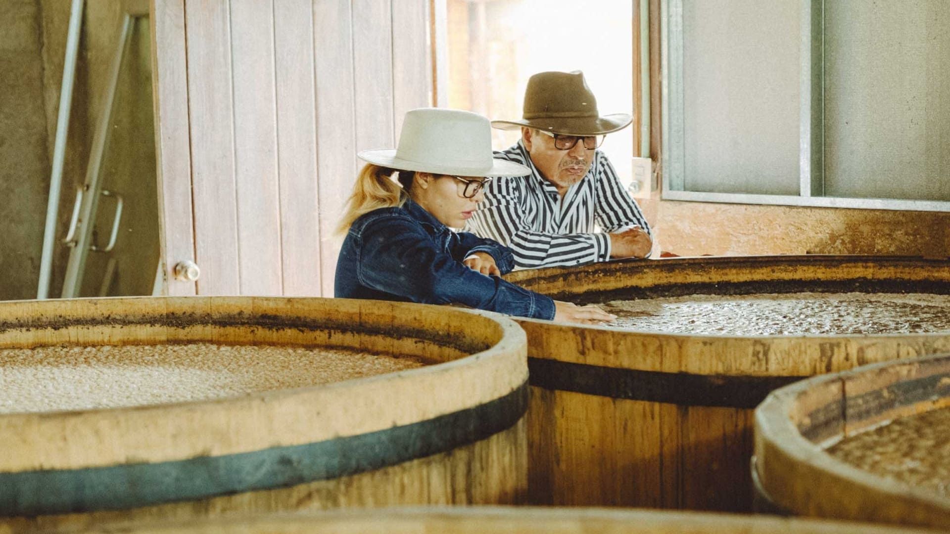 Xitlali Ramos: la maestra mezcalera