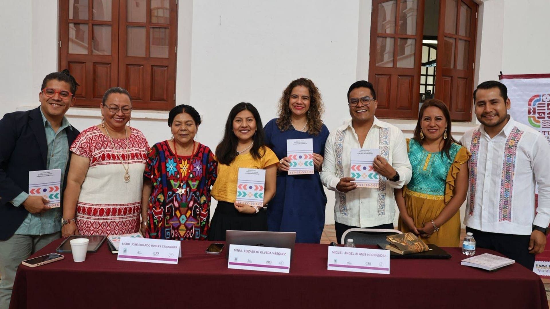 Magistrada Berenice Ramírez Jiménez asiste a la presentación de “Apuntes de justicia intercultural”