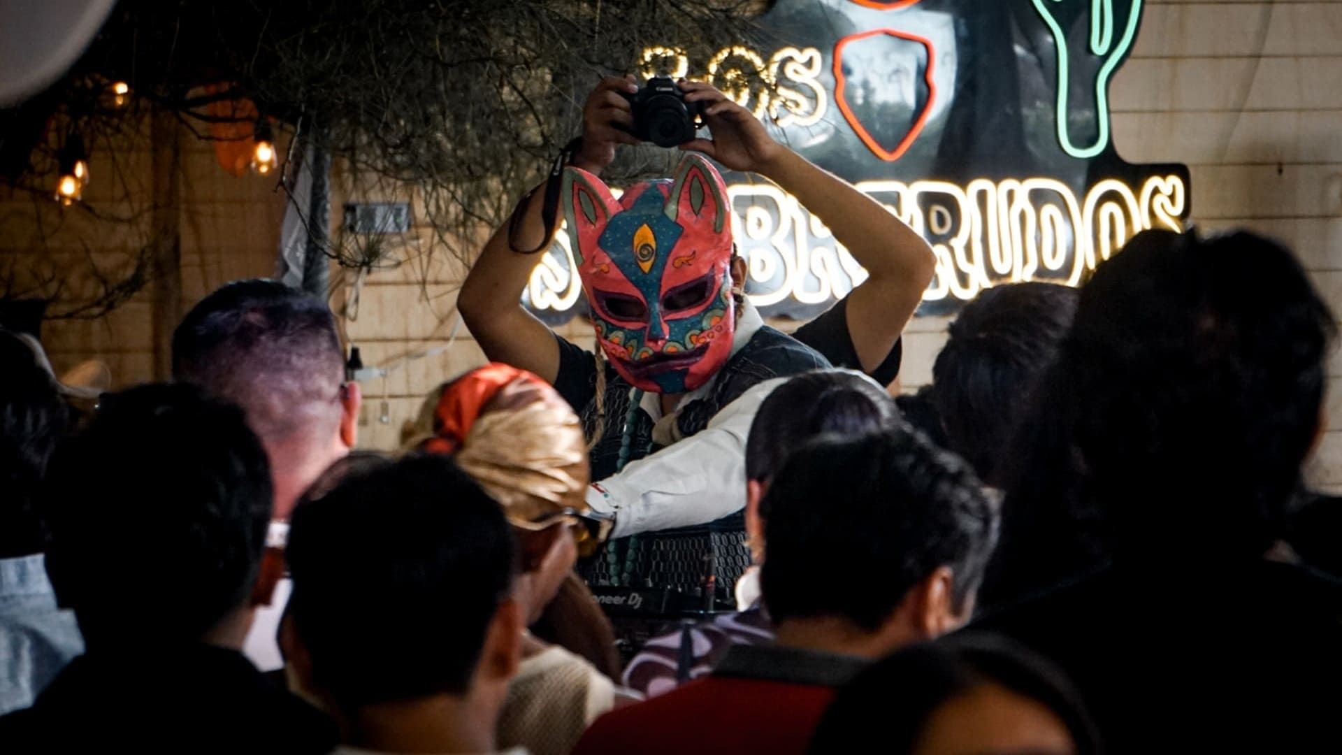 Miroslav Ü, el DJ oaxaqueño que fue abrazado por su comunidad de fans en la Feria del Mezcal