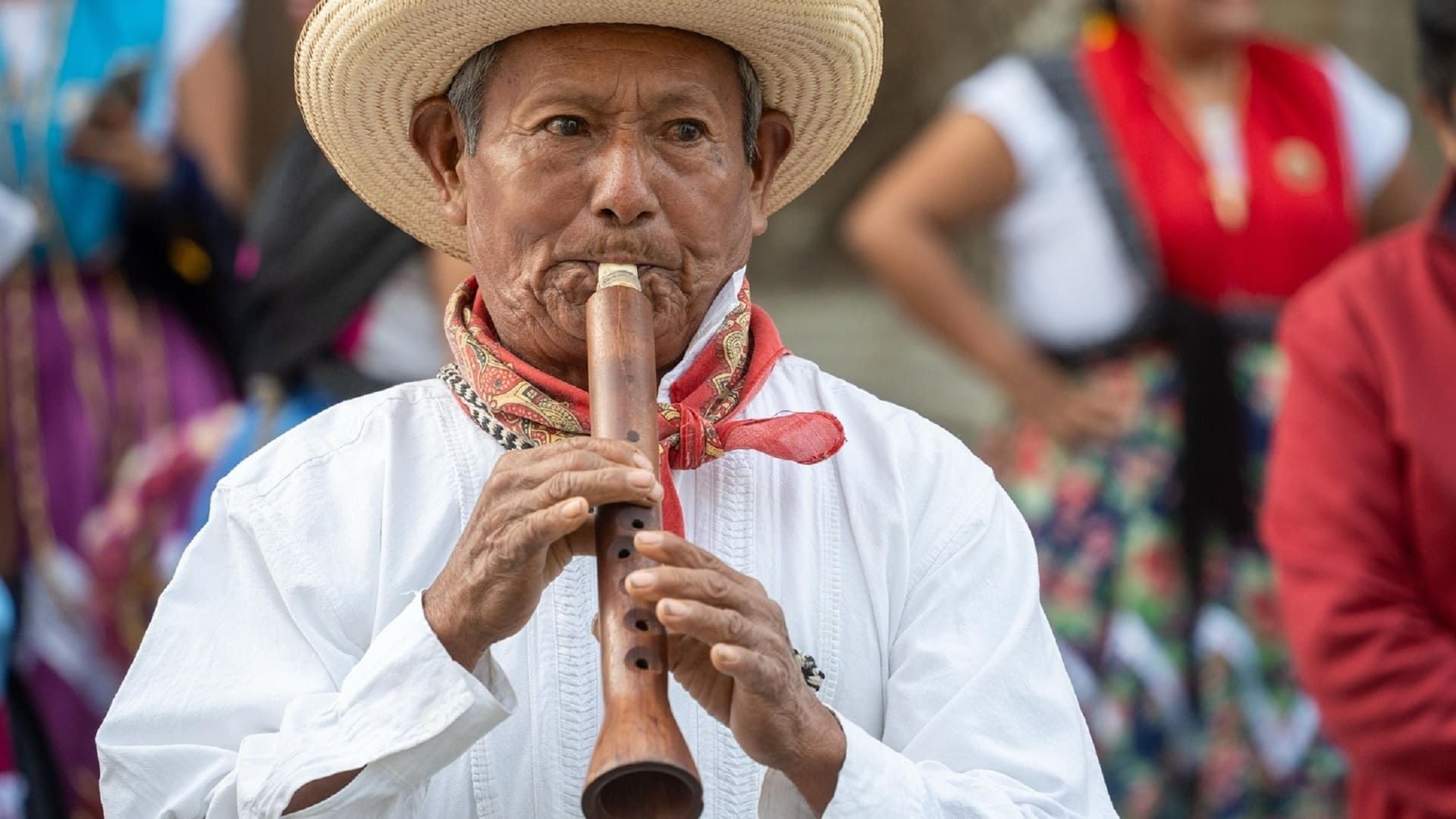Aniversario 493 de la ciudad de Oaxaca, entre música, bailes y chirimía
